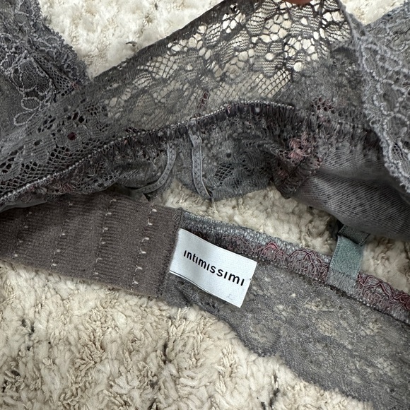 Intimissimi Gray and Pink Lace Bralette - Picture 4 of 5
